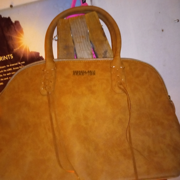 Purse - Picture 2 of 3